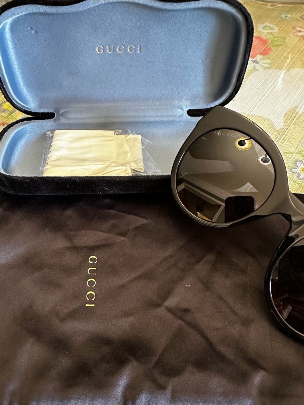 Gucci Women’s Black Round Oversized Sunglasses